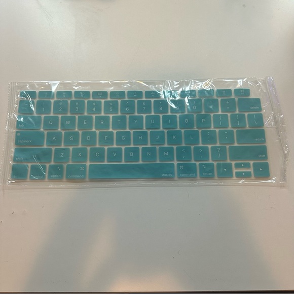 Macbook Keyboard Cover - Picture 1 of 2